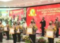 Kapolresta Pekanbaru Terima Penghargaan Pelayanan Prima Dari Menpan RB