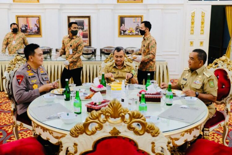 Silaturahmi Kapolda Riau M Iqbal Disambut Baik Gubernur H Syamsuar