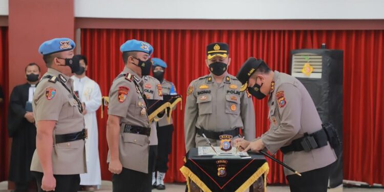 Kapolda Riau Irjen M Iqbal Pimpin Sertijab 4 Pejabat Utama dan 2 Kapolres Jajaran Polda Riau