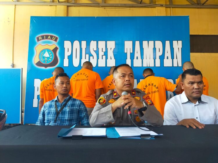 Lima Pelaku Sendikat Curanmor R2 Dikota Pekanbaru Empat Diantaranya Dilakukan Tembakan Terukur Saat Berusaha Kabur.