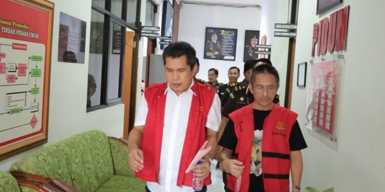 PENYERAHAN 2 ORANG TERSANGKA DAN BARANG BUKTI (TAHAP II)