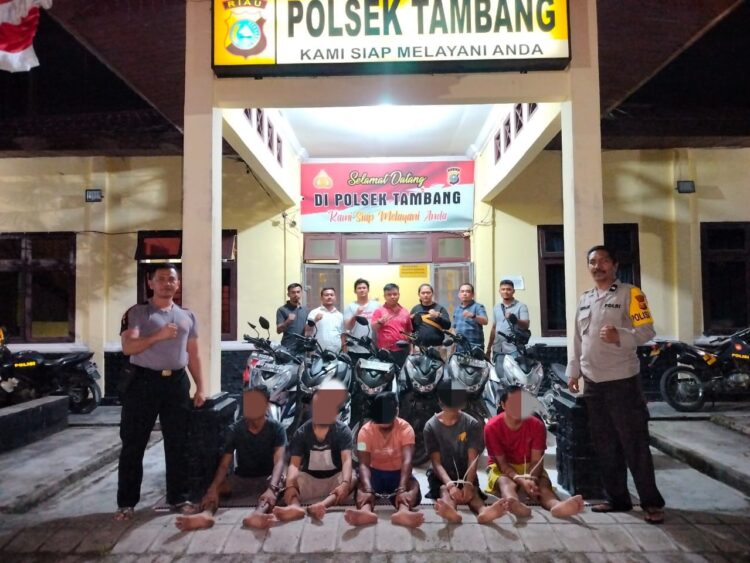 Satreskrim Polres Kampar dan Polsek Tambang menangkap Curanmor