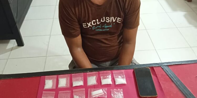 Satres Narkoba Polres Kuansing Menangkap Dua Pria 