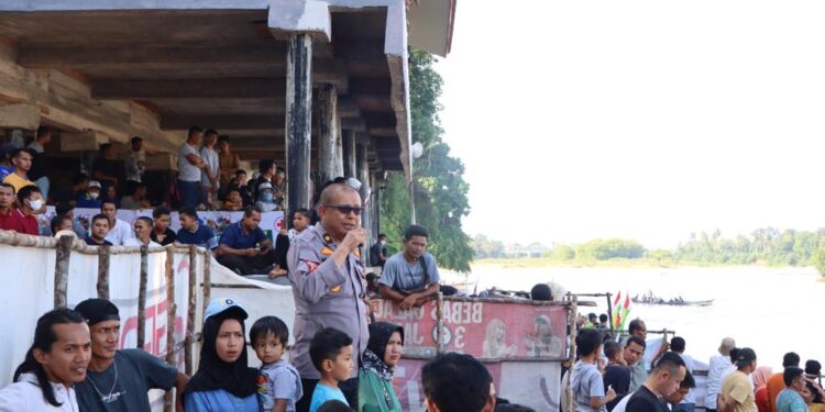 Pembukaan Turnamen Pacu Jalur Tradisional