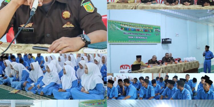 Kejaksaan Tinggi Riau Gelar Program Jaksa Masuk Sekolah (JMS)
