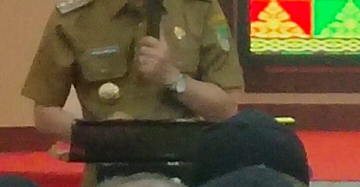 Bupati Rohil Afrizal Sintong Temu Ramah Bersama Abang Becak