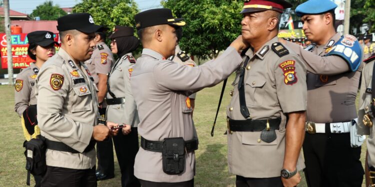 Kapolres Pimpin Sertijap Empat Kapolsek Jajaran Serta pelantikan Kabaglog Polres Kampar