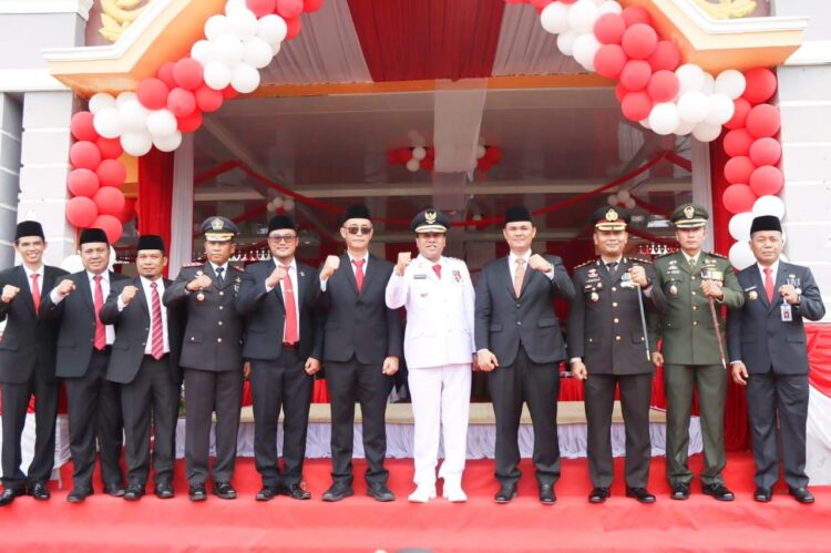 Forkopimda Kuantan Singi Upacara Hut Kemerdekaan RI Ke-78