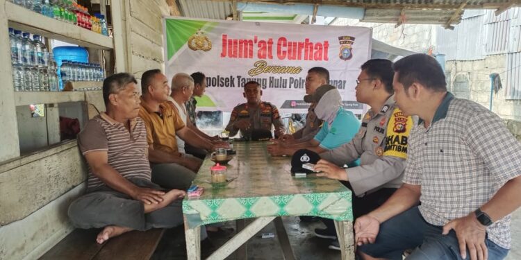 Jum’at Curhat, Tanggapi Keluhan Warga, Kapolsek Tapung Hulu Turunkan Tim Patroli