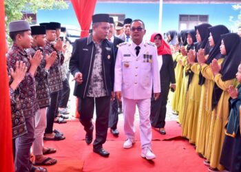 Di Hari Hut RI ke-78 Sebanyak  23 Panti Asuhan di Kampar Terima Santunan dari Pj Bupati Kampar