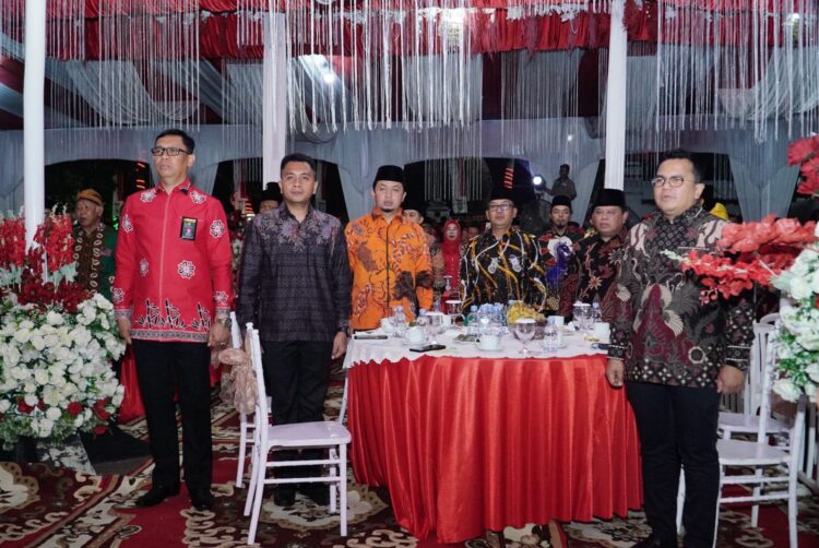 Pj Bupati Kampar M Firdaus Bersama Forkopimda Menggelar Malam Resepsi Kenegaraan