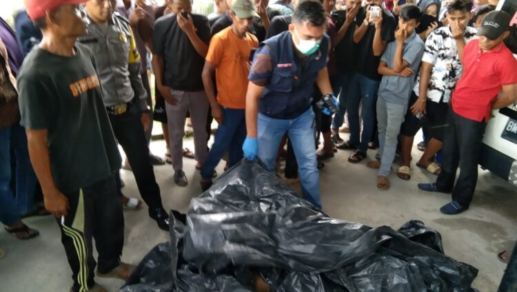 Heboh, Warga Desa Sungai Jalau Temukan Mayat Tanpa Identitas