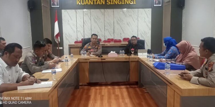 Kunjungan Dan Giat Sosialisasi Penilaian Kepatuhan Pelayanan Publik Oleh Tim Ombudsman Di Polres Kuantan Singingi