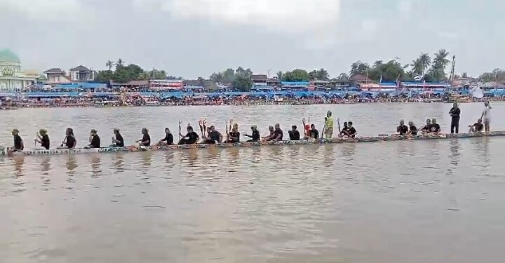 Wartawan Ikut Berpacu di tepian Narosa, Masyarakat minta “MURI”mencatat nya dalam Sejarah