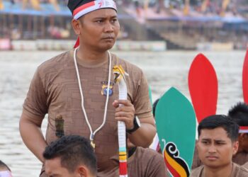 Kapolres AKBP Pangucap Jadi Timbo Ruang Pacu Jalur Eksibisi Di Event Pesta Budaya Pacu Jalur 2023 Kab Kuansing