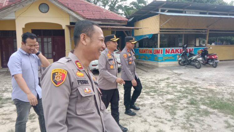 Kapolres Kampar Inspeksi Mendadak di Dua Polsek