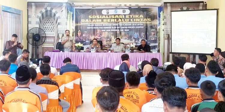 Plh Kapolsek Tapung Dampingi Kapolres Kampar Bersama Jasa Raharja Cab