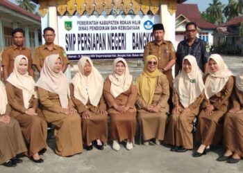 Disdik Rohil Resmikan SMP Swasta Menjadi SMP Persiapan Negri 6 Bangko