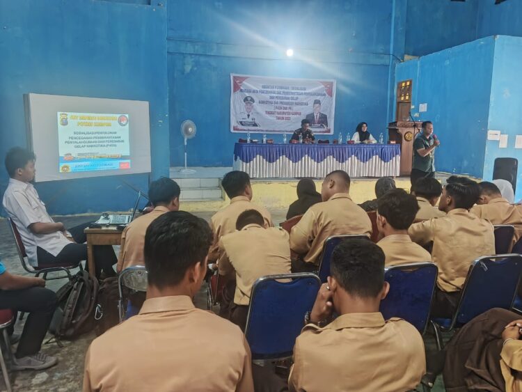 Satresnarkoba Polres Kampar Kembali Gelar Sosialisasi P4GN&PN di SMAN 1 Kampar