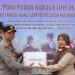 Polri Peduli Budaya Literasi, Polres Siak Bagikan Buku Kepada Pelajar di Kecamatan Dayun