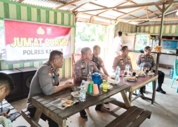Kasat Binmas Tanggapi Langsung Keluhan Warga Kelurahan Pasir Sialang