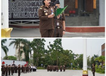 Asisten Pengawasan Kejaksaan Tinggi Riau Penerima Apel Kerja Pagi