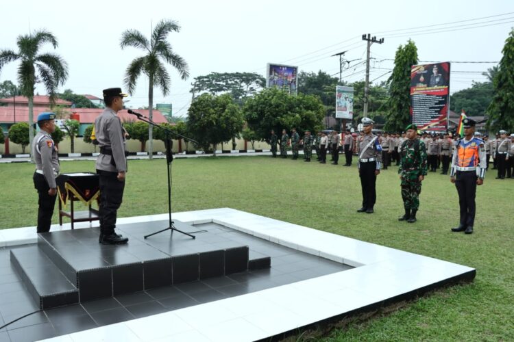 Kapolres Kampar Pimpin Apel Gelar Pasukan Ops Zebra Lancang Kuning 2023 di Polres Kampar