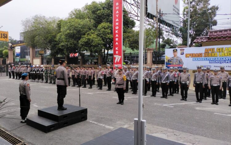 Kombes Pol Jefri RP Siagian SIK MH, memimpin Apel Gelar Pasukan Operasi Zebra Lancang Kuning