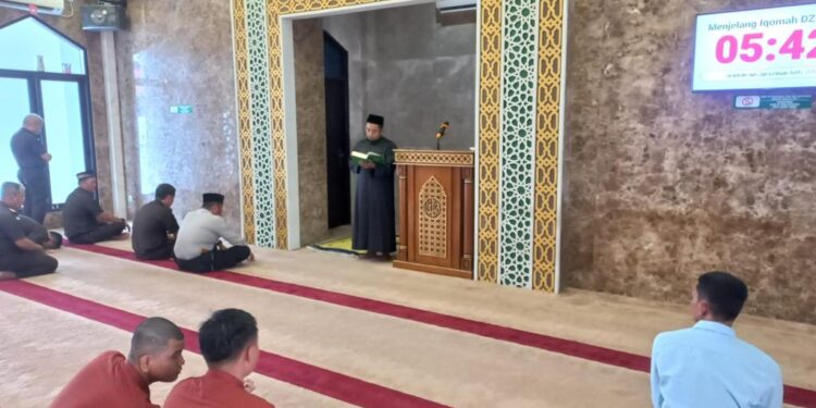 TAUSIYAH DZUHUR YANG DISAMPAIKAN OLEH UST. CHAIRUL ICHWAN, S. PDI