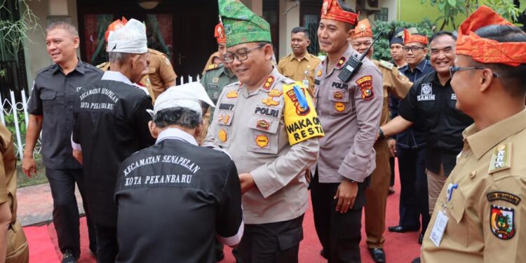 Kombes Pol Jefri RP Siagian Diwakili Wakapolresta Pekanbaru Resmikan Kampung Bebas Narkoba