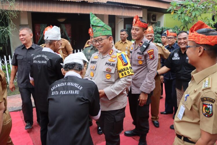 Kombes Pol Jefri RP Siagian Diwakili Wakapolresta Pekanbaru Resmikan Kampung Bebas Narkoba