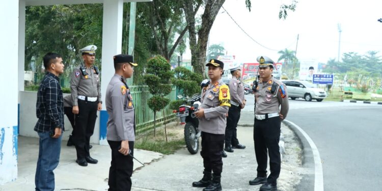 Kapolres Kampar Cek Pelaksanaan Strong Point Pagi