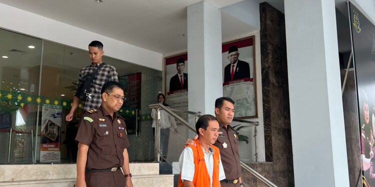 PENAHANAN 1 (SATU) ORANG TERSANGKA DUGAAN TIPIKOR PEMBANGUNAN JEMBATAN SUNGAI ENOK