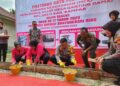 Kapolres Kampar Melakukan Peletakan Batu Pertama Pembangunan MCK di PDTA Darul Ulul