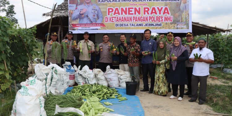 Kapolres Inhu, Panen Raya di Talang Jerinjing