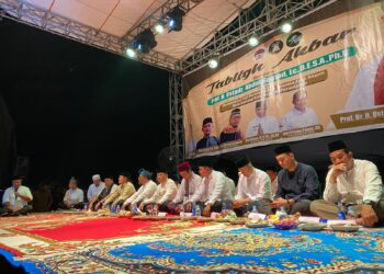 Ribuan Masyarakat saksikan kehadiran Ustad Abdul Somad Di Pekanbaru