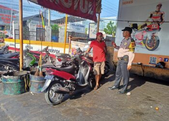 Polsek Tampan Gencar “Mendatangi Bengkel-Bengkel”Untuk Memberi Himbauan Tentang Larangan Penggunaan Knalpot Brong.