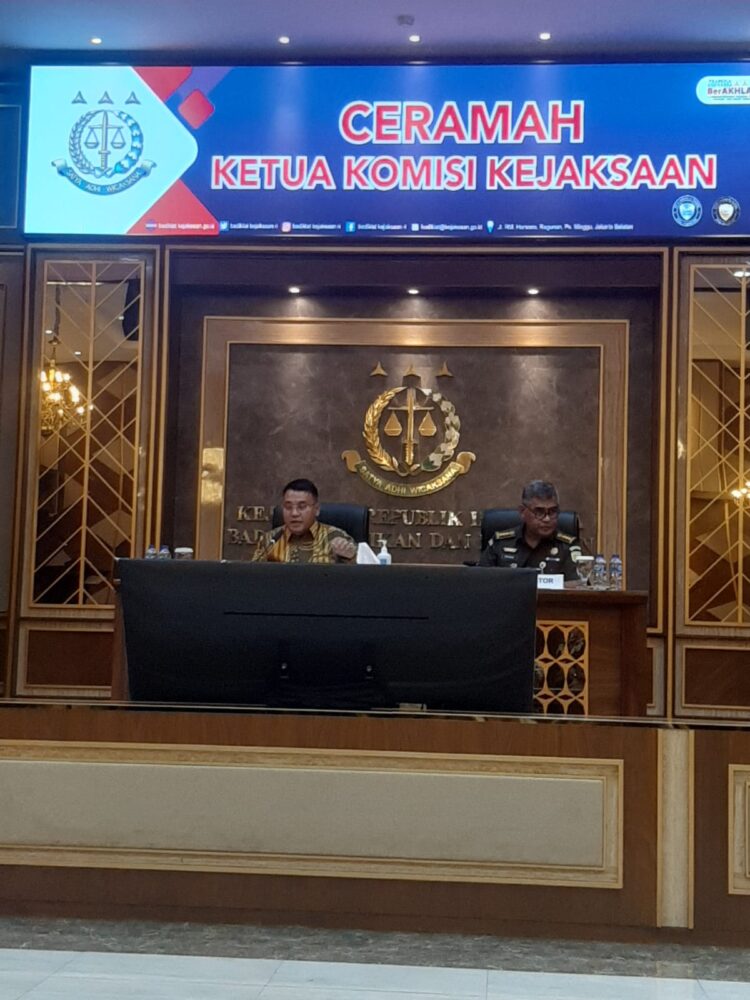 Simanjuntak Minta Calon Jaksa Rawat Public Trust
