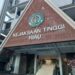 OKNUM JAKSA INISIAL SH DISERAHKAN KE BIDANG PIDSUS KEJATI RIAU UNTUK MENJALANI PROSES HUKUM