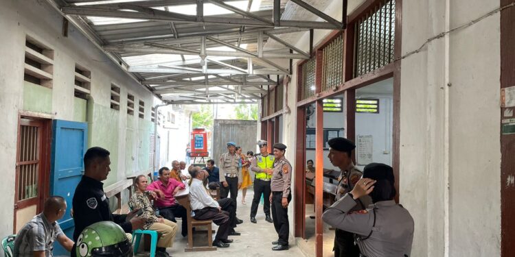 Minggu Kasih Polres Inhu di Gereja HKBP Rengat, Pendeta Nyatakan Siap Jaga Kamtibmas