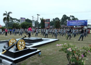 Polres Kampar Gelar Olah Raga Bersama  Meriahkan Hari Lalu Lintas Bhayangkara Ke – 68