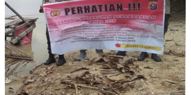 Kapolsek Cerenti Pimpin Operasi PETI di Sungai Batang Kuantan