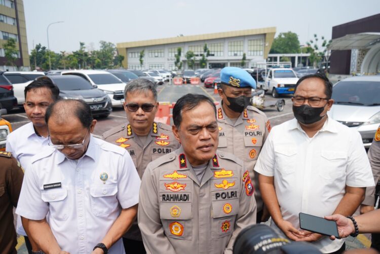 Wakapolda Riau Brigjen Pol K Rahmadi Memimpin Kegiatan Pemusnahan Barang Bukti Narkoba
