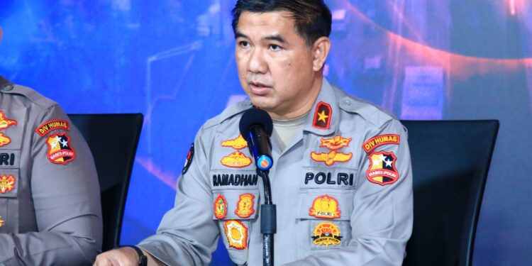 Polri Mutasi Dankorbrimob dan 6 Kapolda   