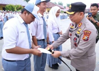 Kapolres Siak Gelar Police Goes To School di SMA Negeri 1 Kandis 