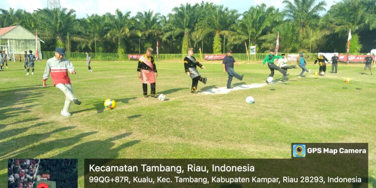 Pj Bupati Kampar Resmi Buka Open Turnamen Sepak Bola Ninik Mamak Cub II Tahun 2023