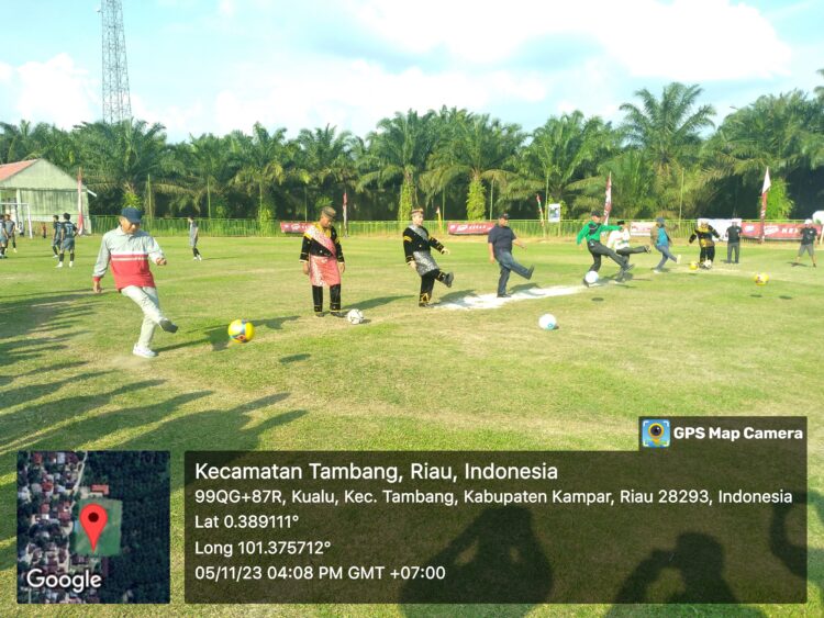 Pj Bupati Kampar Resmi Buka Open Turnamen Sepak Bola Ninik Mamak Cub II Tahun 2023