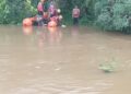 Asik Cari Ikan Warga Siak Hulu Terseret Arus Sungai