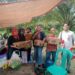 Caleg Fraksi Partai Nasdem No Urut 3 Yuli Huspianti Bantu Sembako di Posko Dapur Umum Pencarian Korban Tenggelam di Sungai Kampar