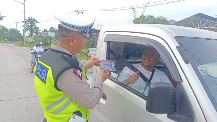 Sat Lantas Polres Siak Gencar Laksanakan Himbauan Keselamatan Berlalu Lintas Kepada Masyarakat